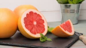 Bưởi có tốt cho phụ nữ mang thai