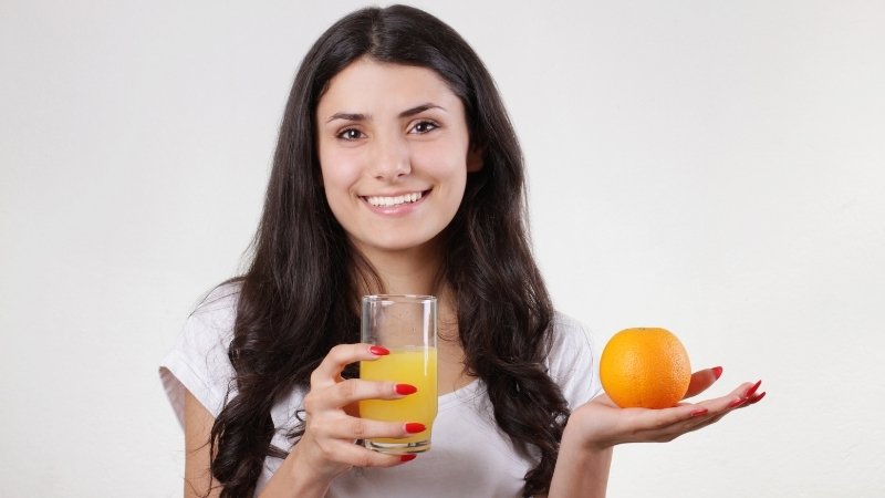 Uống nước cam mỗi ngày có đẹp da không