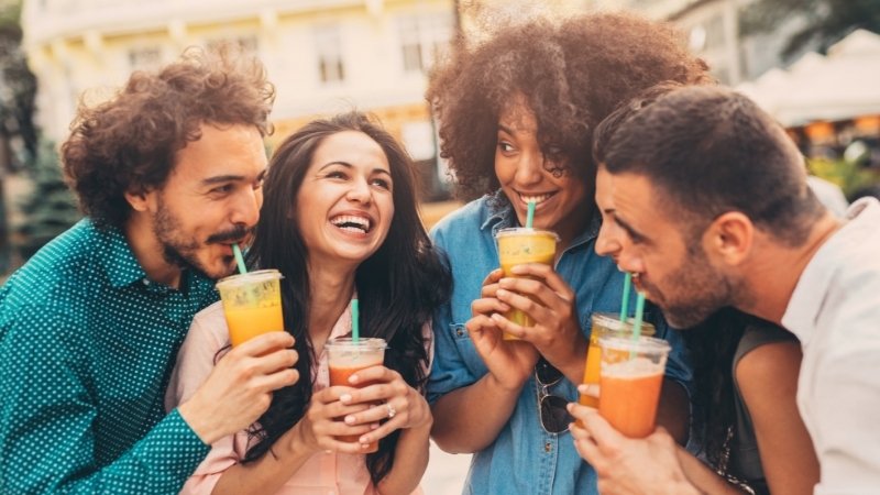 Uống nước cam mỗi ngày có đẹp da không